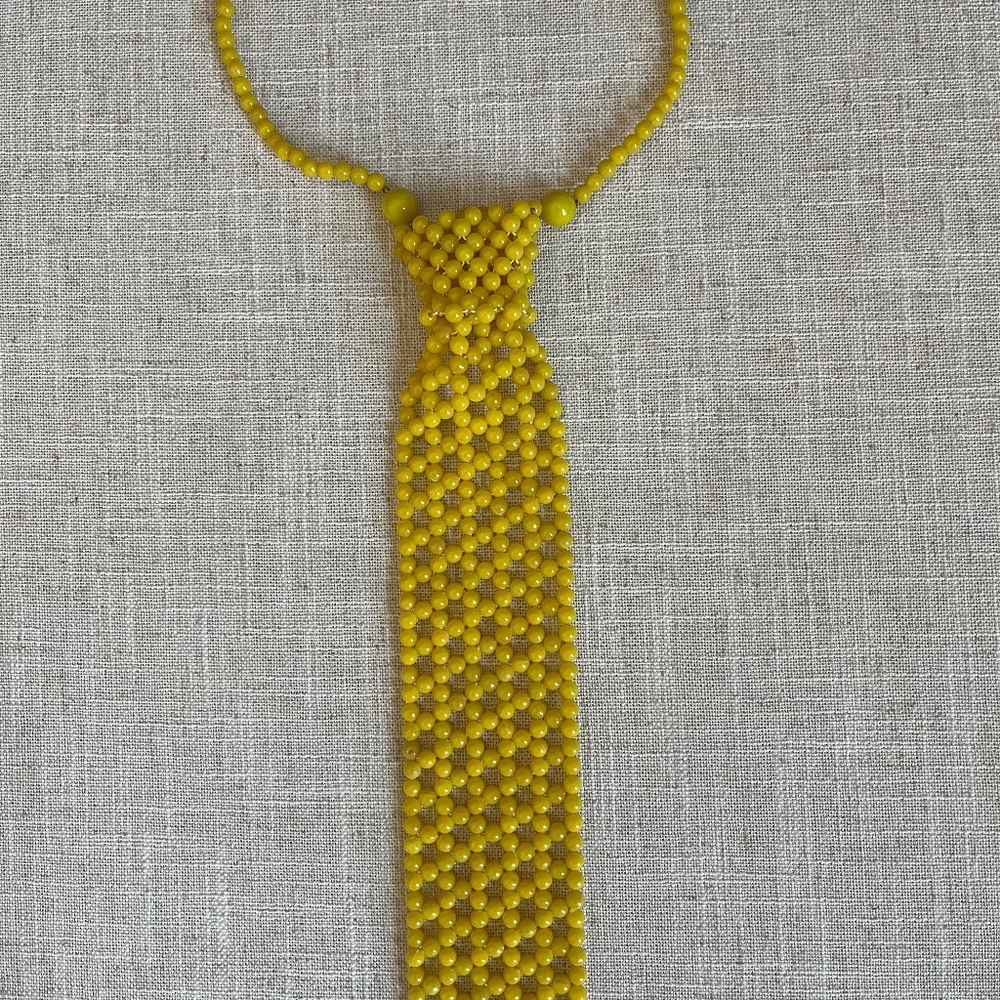 Beautiful, vintage beaded tie- yellow- 1960’s-70’s